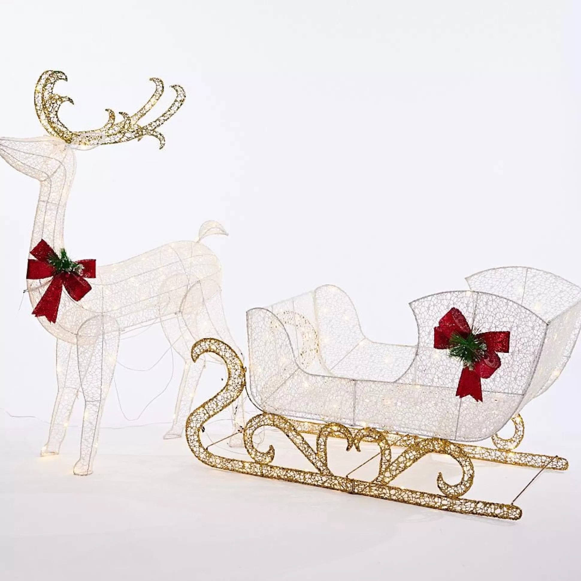 3D & 2D Displays>Christmas World Led Glitter Thread Sleigh With Reindeer