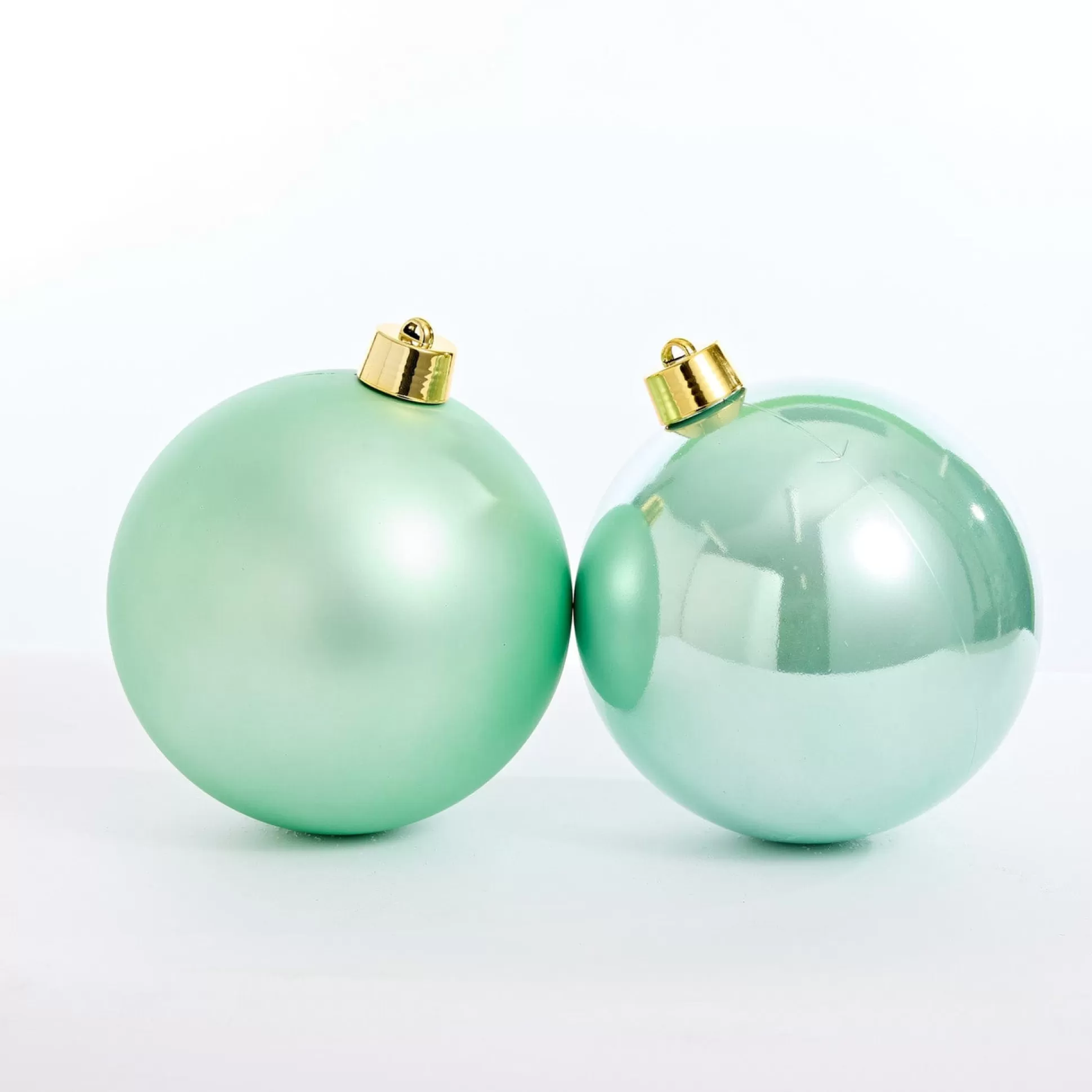 Magical Winter Wonderland>Christmas World Mint Bauble (25Cm)