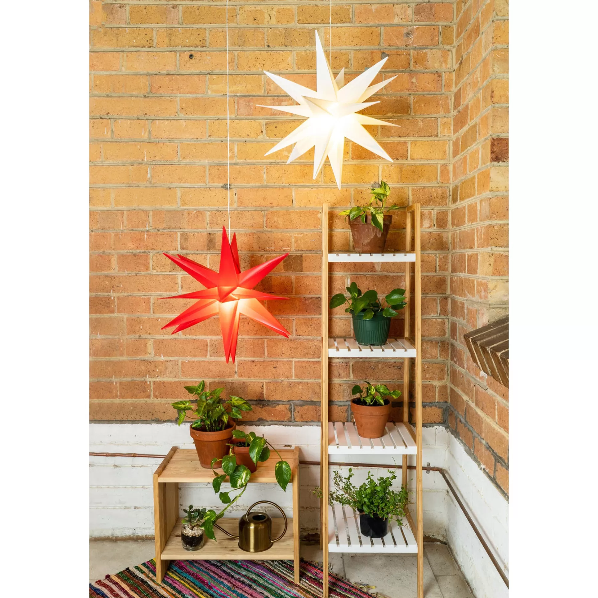 3D & 2D Displays>Christmas World Starburst Hanging Decorative Red Light